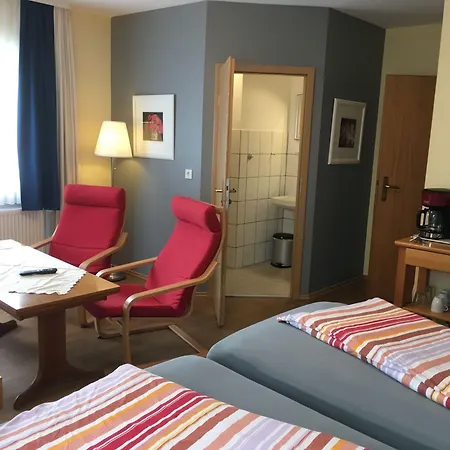 Taunusblick Und Penzion Rosbach vor der Höhe