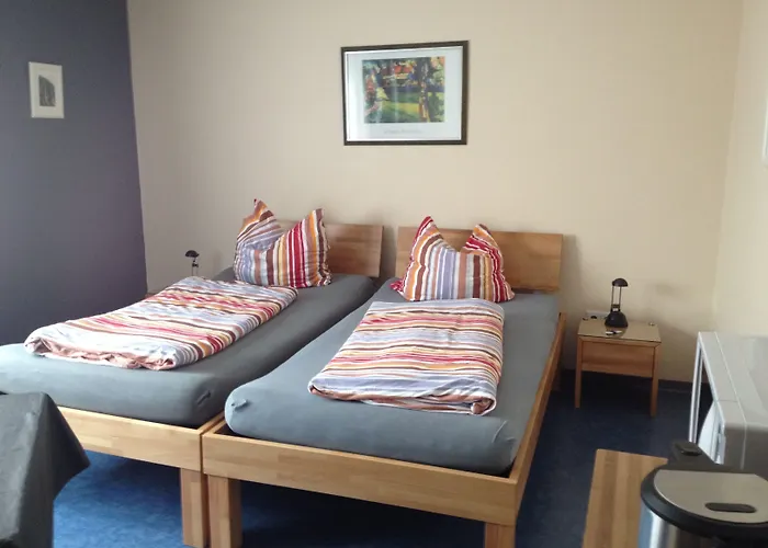 Pensión Taunusblick Und Rosbach vor der Höhe