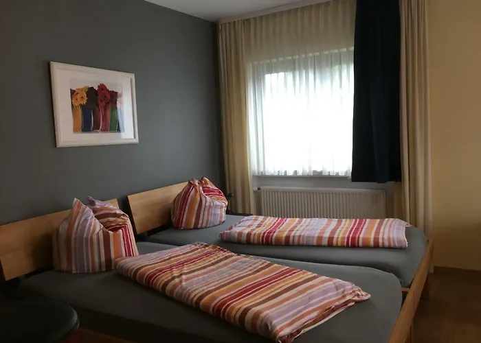 Pensión Taunusblick Und 2*